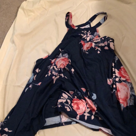 Springtime top - Picture 1 of 1